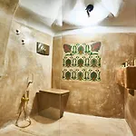 بيت للعطل Domus Muri Bianchi