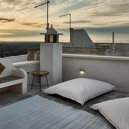Domus Muri Bianchi Holiday home *